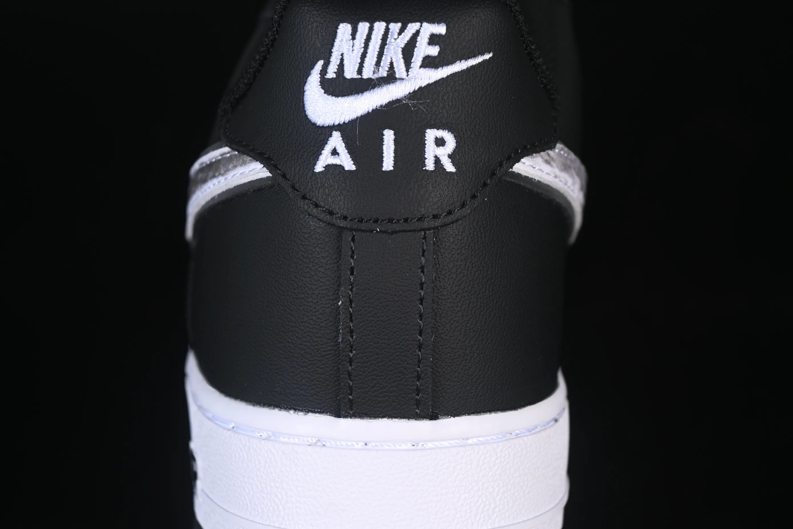 All categories Nk Air Force 1 Air Force series Nk Air Force 1 Low Air Force low-top Nike Air Force 1'07 Low black and white crack Air Force 1 low-top casual sneakers ZH0316-118